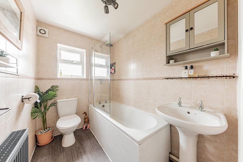 Bathroom (1)