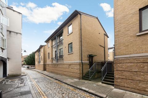 undefined, Vantage Mews, London E14
