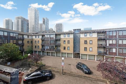undefined, Vantage Mews, London E14