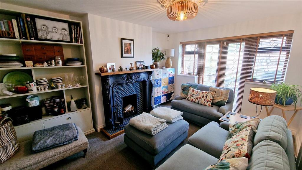 3 b seaton living