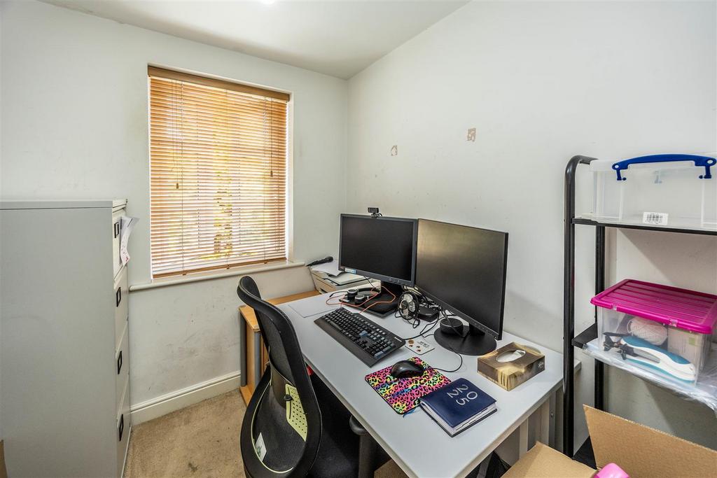 22 LHRHudds-080925-12.jpg
