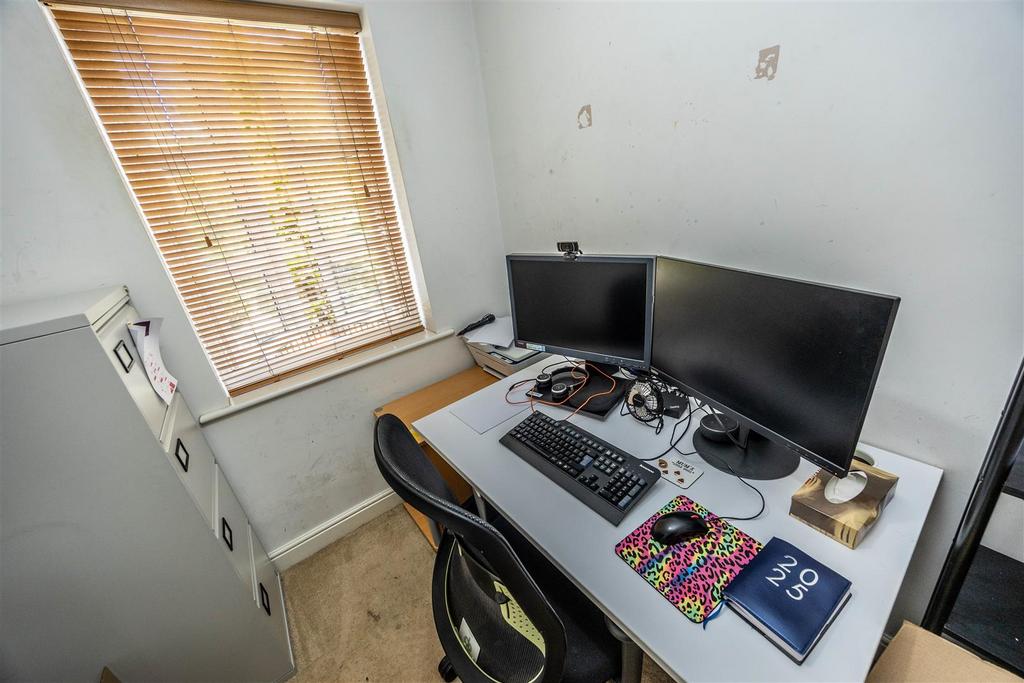 22 LHRHudds-080925-13.jpg