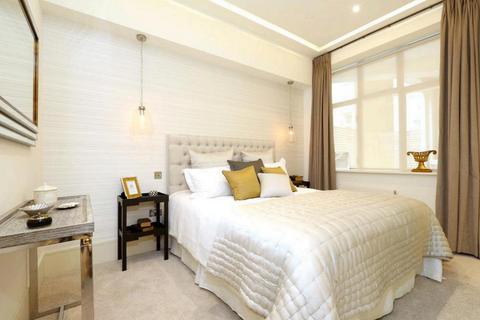 2 bedroom flat to rent, Great Portland Street, London