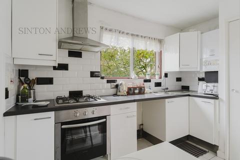 undefined, Frobisher Court, Cleveland Road, Ealing, W13