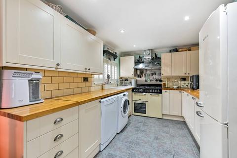 2 bedroom cottage for sale, Albany Park, Colnbrook with Poyle, Slough, SL3
