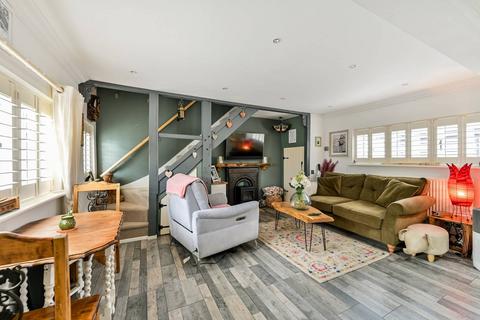 2 bedroom cottage for sale, Albany Park, Colnbrook with Poyle, Slough, SL3