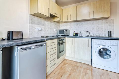 2 bedroom apartment to rent, Moss Lane East, Greater Manchester M14