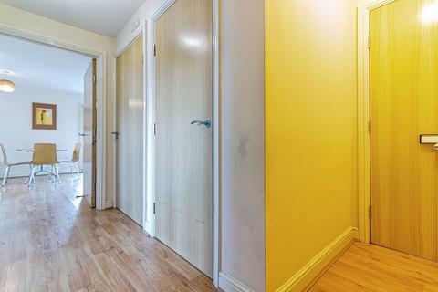2 bedroom apartment to rent, Moss Lane East, Greater Manchester M14