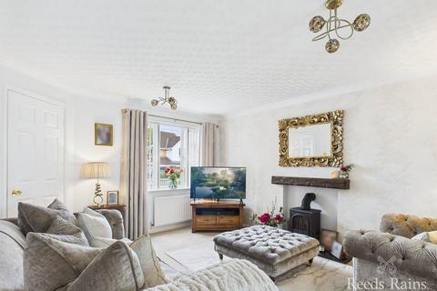5 Skiplam Close, Hemlington, Middlesbrough, TS8 9RG