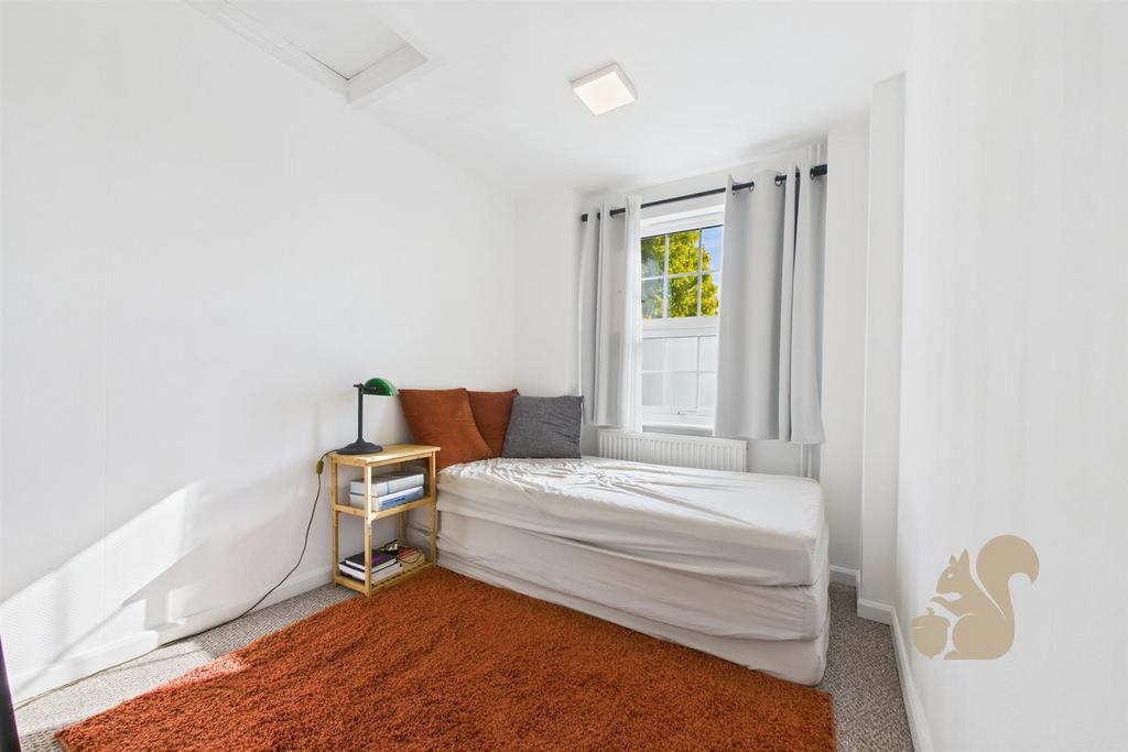 CAM03877 G0-PR0258-STILL006.jpg