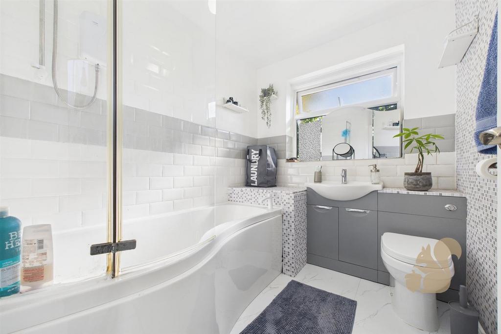 CAM03877 G0-PR0258-STILL007.jpg