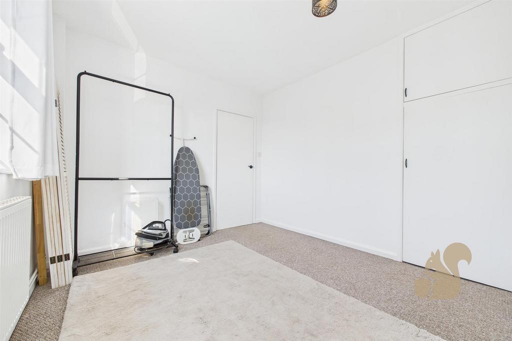 CAM03877 G0-PR0258-STILL005.jpg