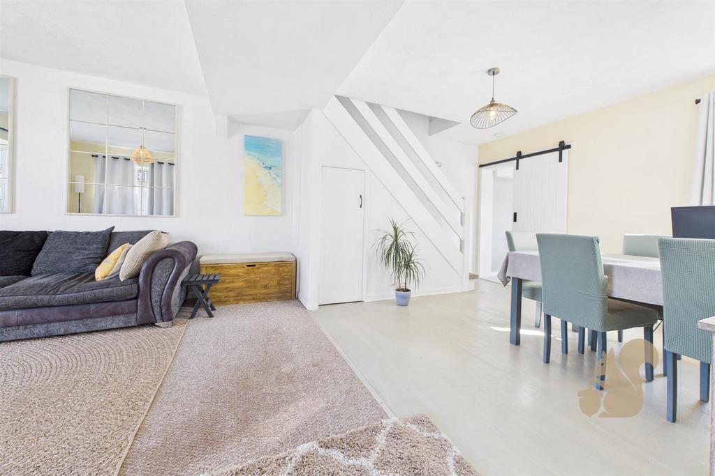 CAM03877 G0-PR0258-STILL020.jpg