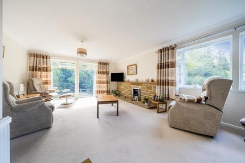 3 bedroom detached bungalow for sale, College View, Galmington