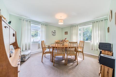 3 bedroom detached bungalow for sale, College View, Galmington