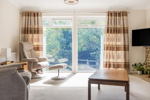 3 bedroom detached bungalow for sale, College View, Galmington