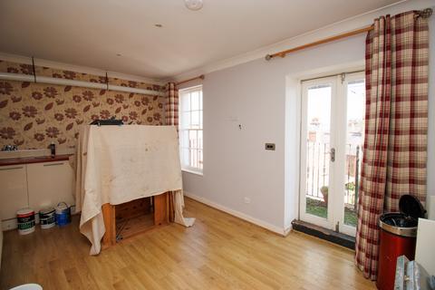 3 bedroom flat for sale, West Avenue, Filey YO14