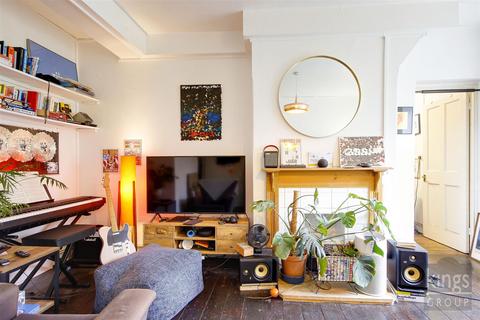 1 bedroom flat for sale, Pritchards Road, London