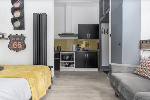 undefined, 13 West Newington Place, Edinburgh, EH9 1QU