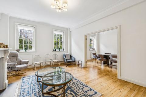 3 bedroom flat for sale, Duchess of Bedfords Walk, London
