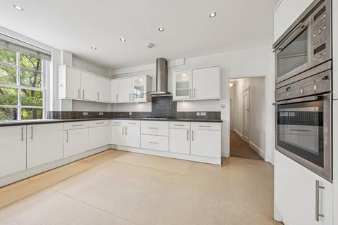 4 bedroom flat for sale, Kensington High Street, London