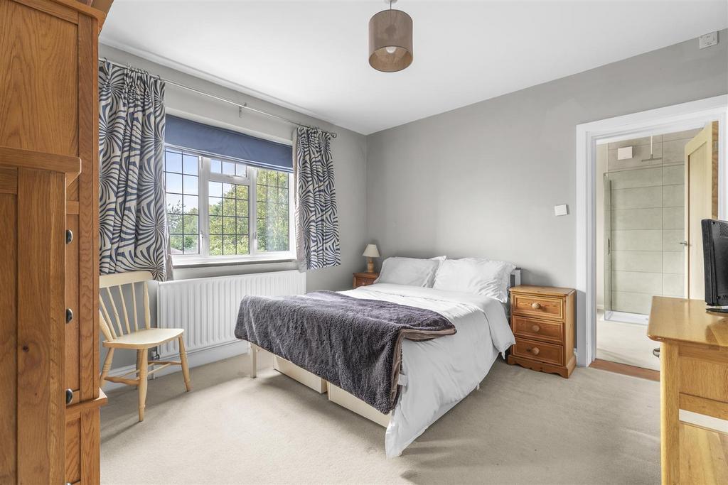 87 Hamilton Road, HP13 5 BQ-4.jpg