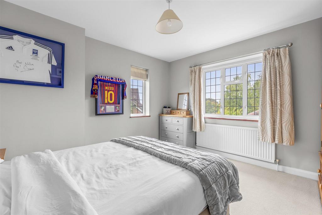 87 Hamilton Road, HP13 5 BQ-6.jpg