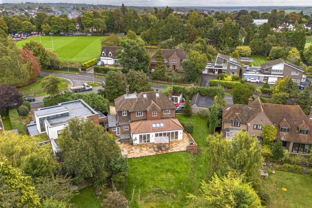 87 Hamilton Road, HP13 5 BQ Drone (LOW RES)-3.jpg