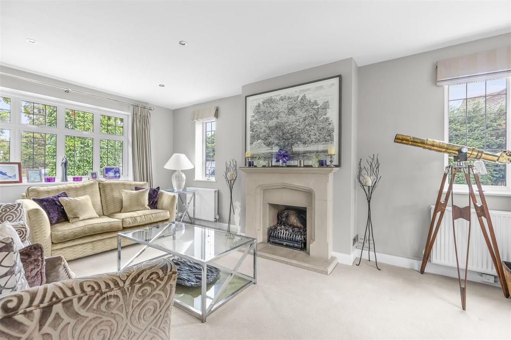87 Hamilton Road, HP13 5 BQ-9.jpg