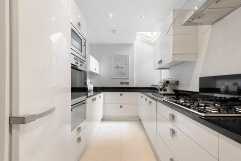 undefined, Pembroke Gardens, Kensington, London