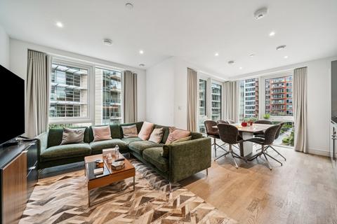 2 bedroom flat for sale, Discovery House, Juniper Drive, London