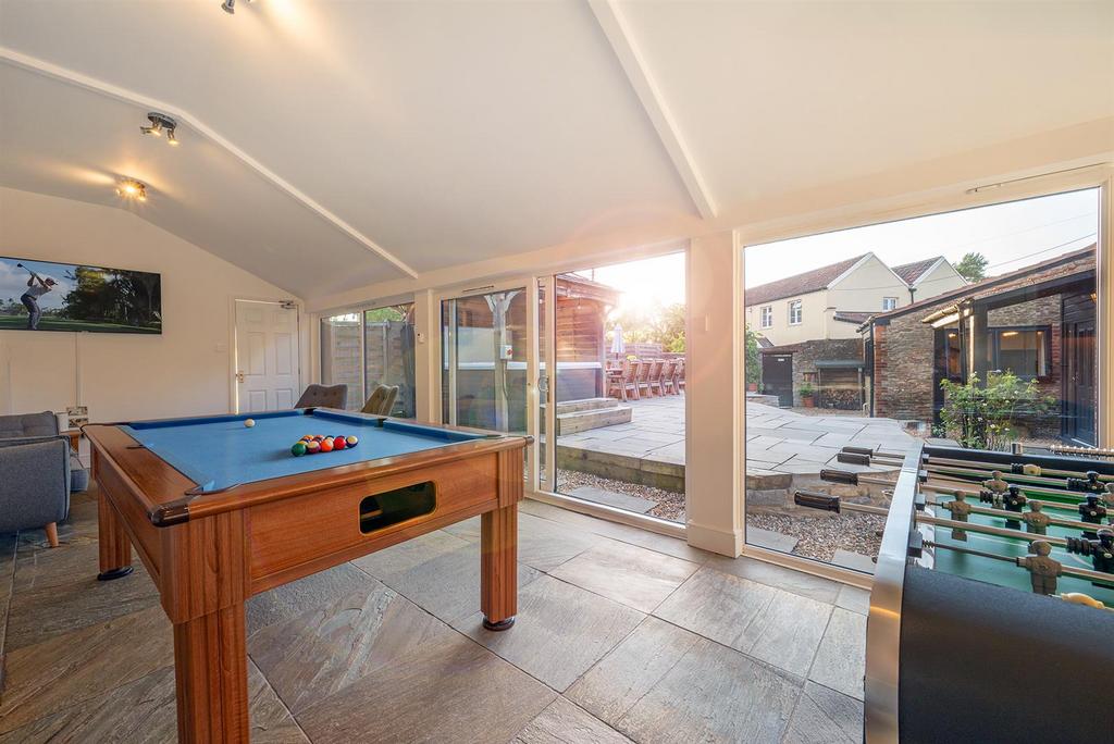 Walnut-gamesroompatio.jpg