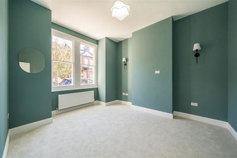 undefined, St. Alphonsus Road, London SW4