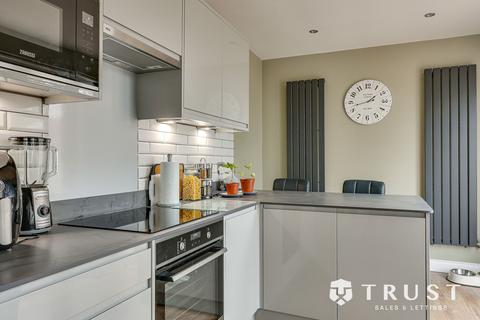 undefined, Headlands Close, Liversedge, WF15