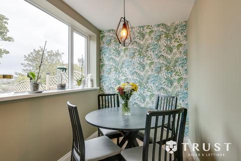 undefined, Headlands Close, Liversedge, WF15