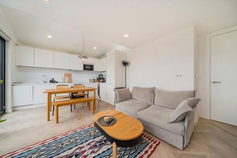 2 bedroom flat for sale, Richmond Road, London E8