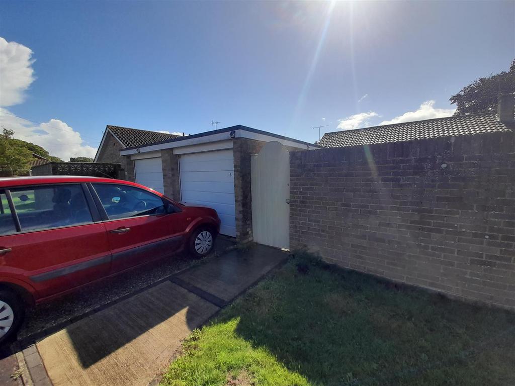 Driveway & Garage.jpg