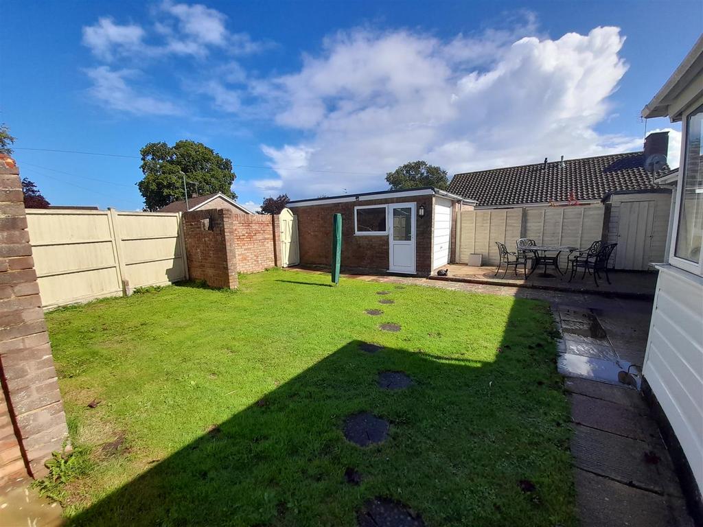 Rear garden 6.jpg