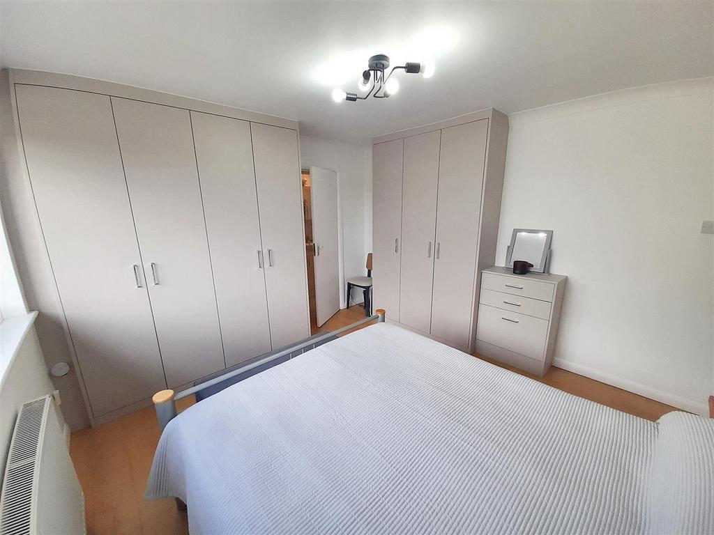 Bedroom 1b new.jpg