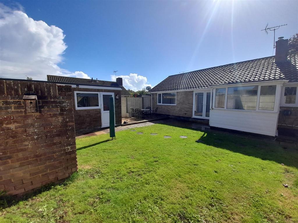 Rear garden 4.jpg