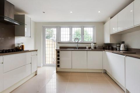 undefined, Maple Crescent, Sidcup, DA15