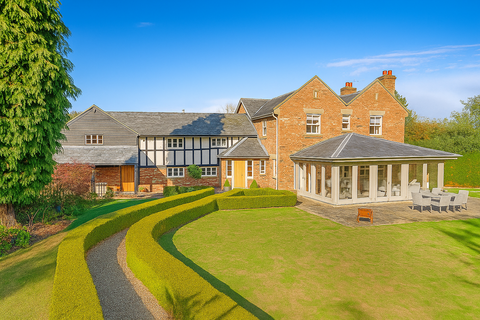 5 bedroom link detached house for sale, Whitley Court, Cobnash, Kingsland, Herefordshire