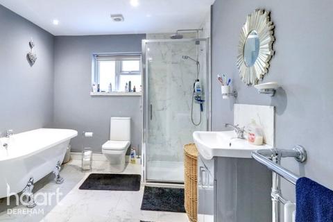 undefined, Three Post Road, Watton