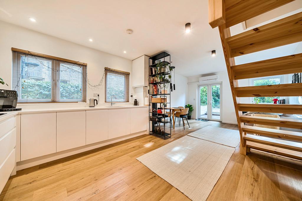 Kitchen/Reception