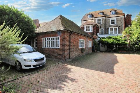 undefined, North Street, Ashford TN24