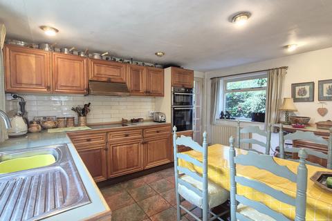 3 bedroom detached house for sale, Brook Street, Fenny Compton, CV47