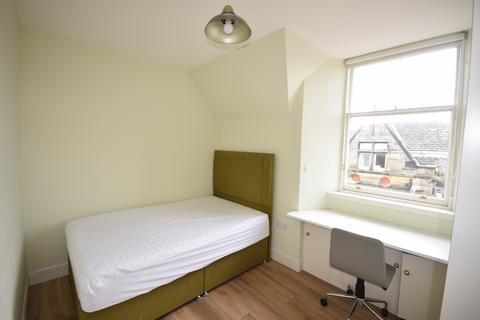 2 bedroom flat to rent, Church Street, St. Andrews KY16