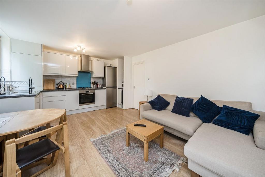 Apartment in London - View 3