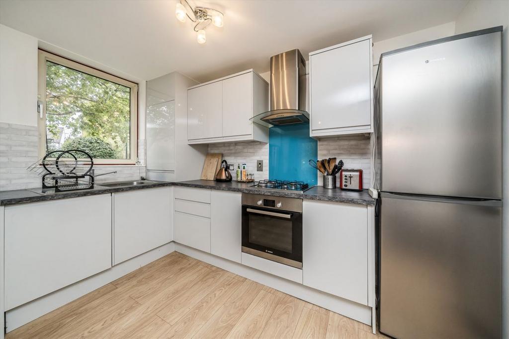Apartment in London - View 4