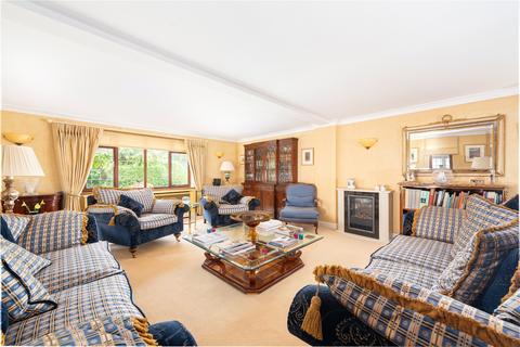 5 bedroom detached house for sale, Garth Road, Letchworth Garden City, Hertfordshire, SG6